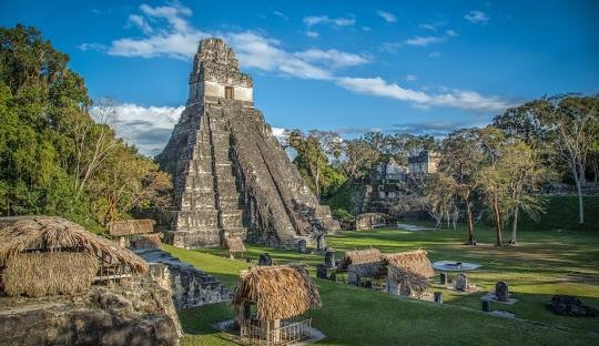 Excursion Tikal Guatemala | Hilario Adventure Tours